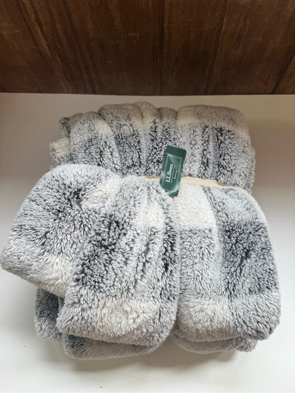 L.L. Bean Cozy Plush Throw Soft Gray and White NWT